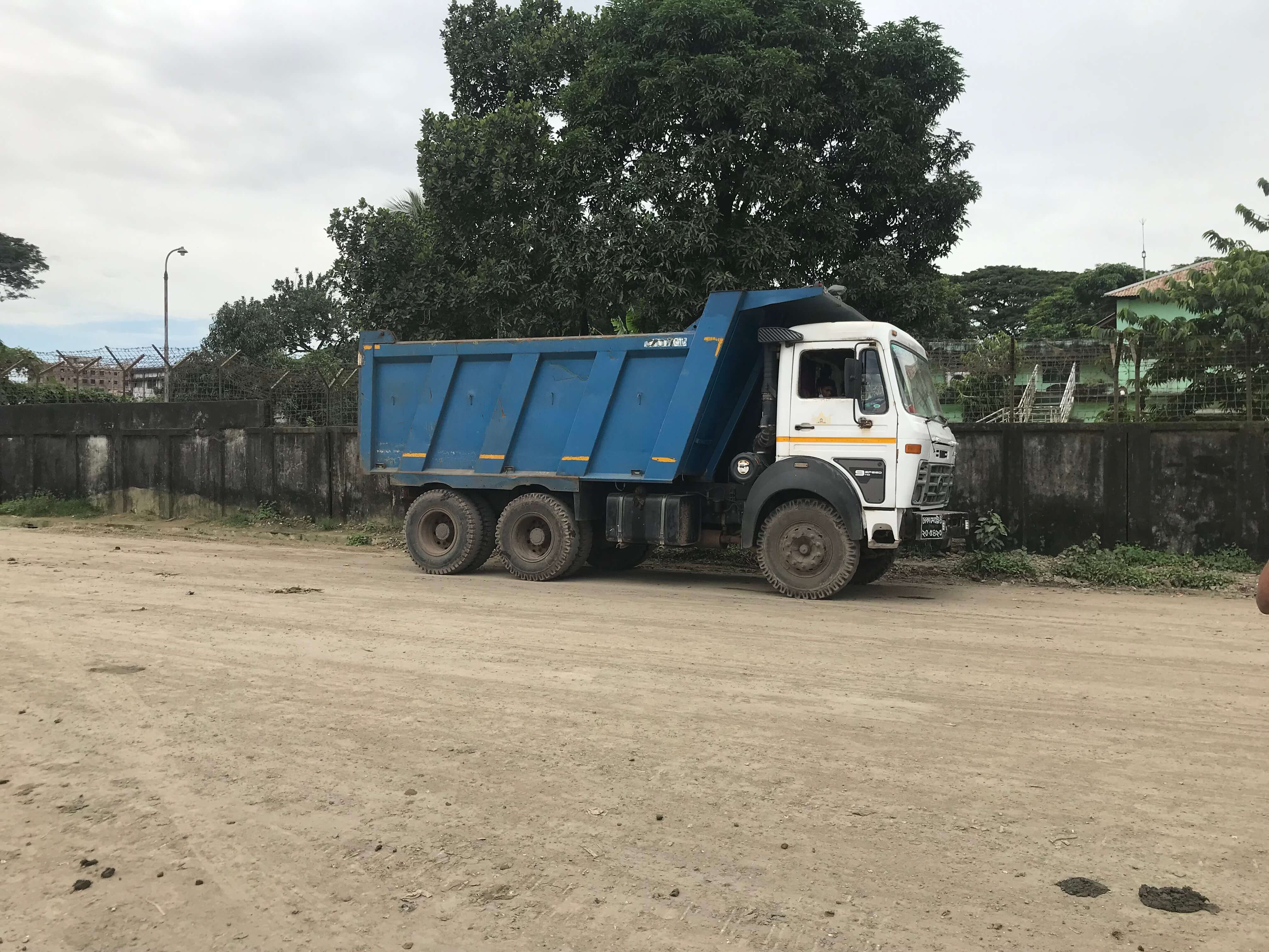 large image of kubota kc70 rubber track carrier